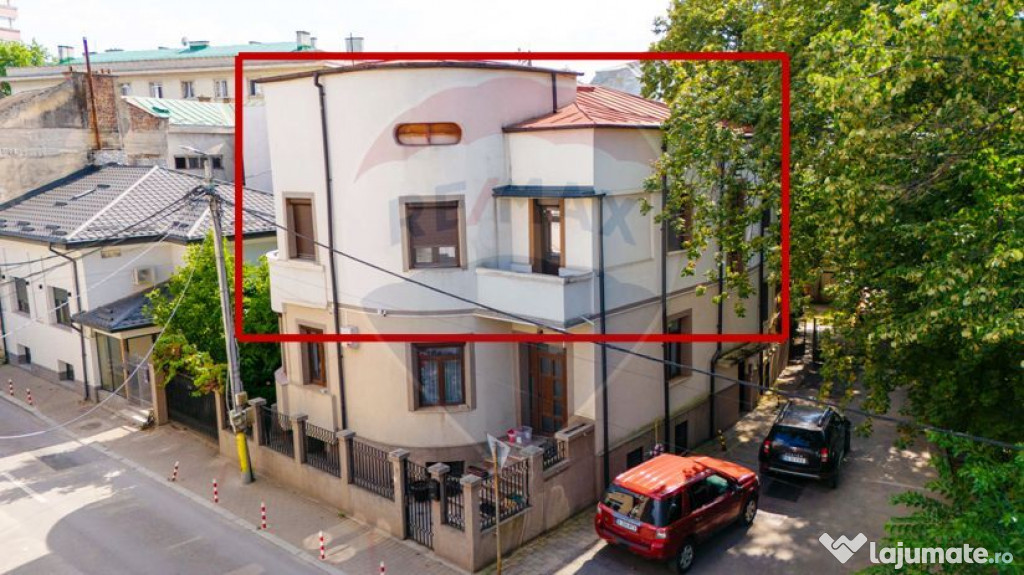 Casă / Vilă apartament cu 4 camere de vânzare în zona...