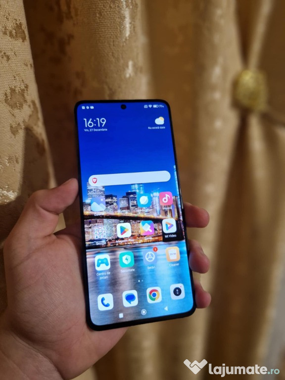 Vând Redmi NOTE 13 PRO 5G