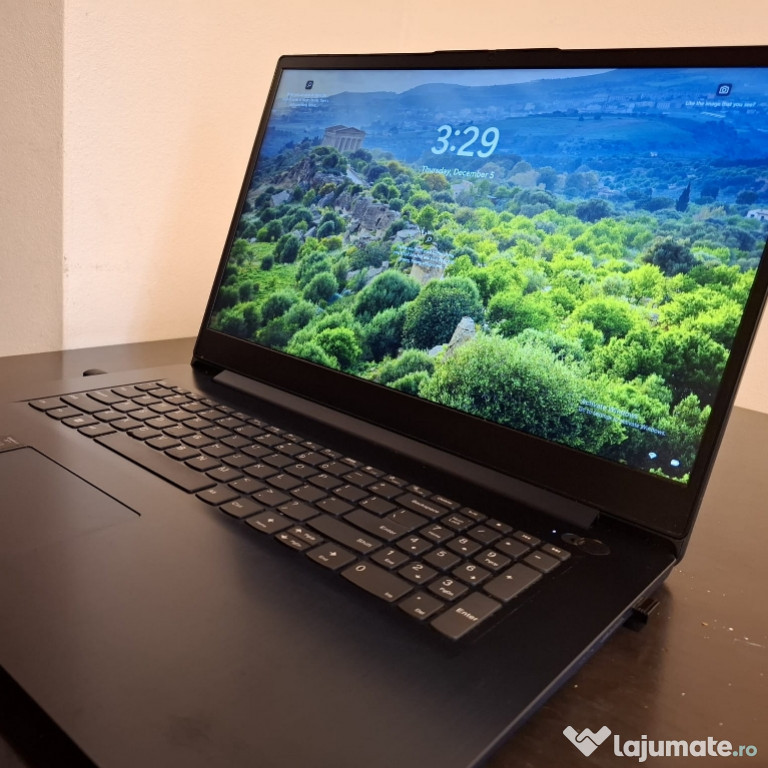 Laptop Lenovo utilizat stare buna