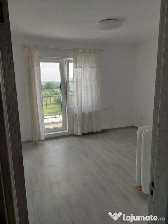 Apartament 3 camere decomandat,zona Pallady,etaj 6/6