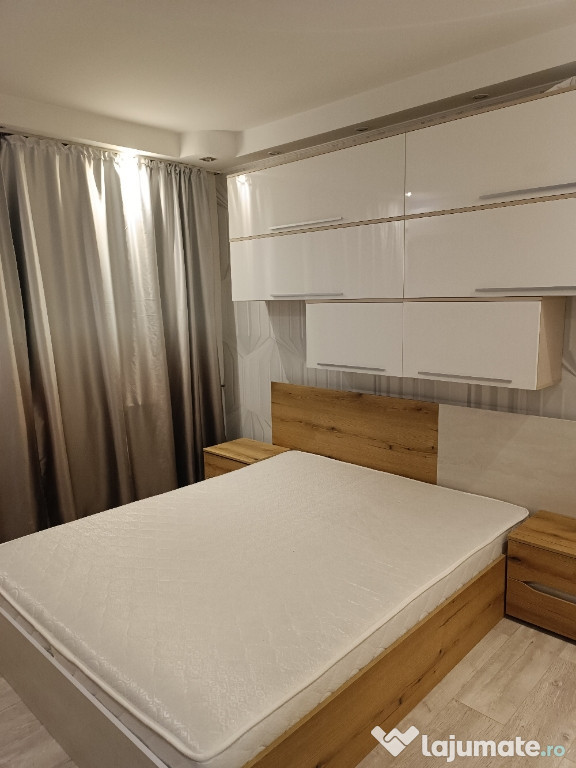 Închiriez apartament cu doua camere