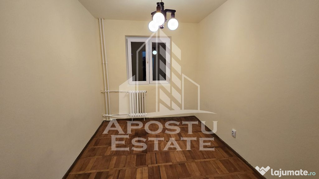 Apartament cu 3 camere, etaj intermediar, zona Dacia