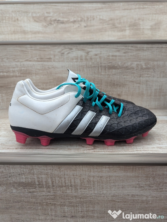 Ghete fotbal Adidas mărimea 41!
