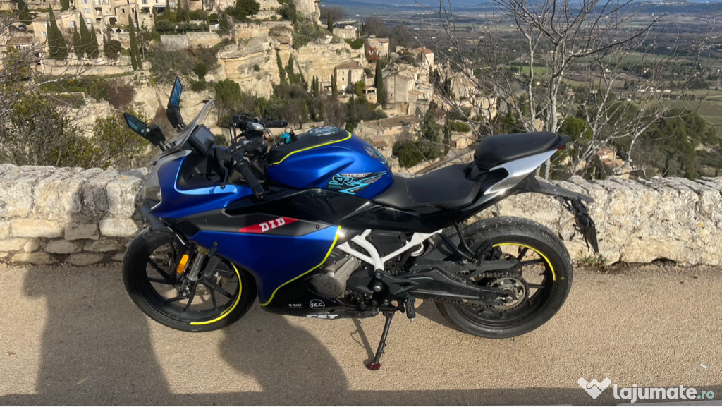 Cf Moto 300sr 9800 km