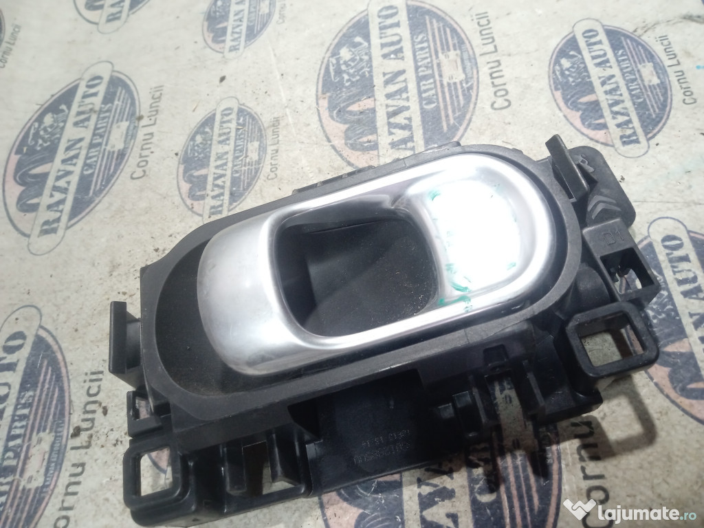 Maner exterior stanga fata Skoda Superb 2 2011