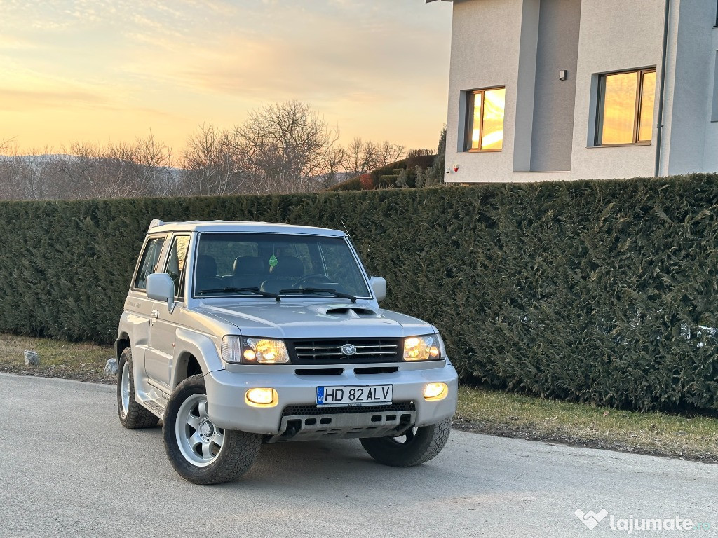 Hyundai Galloper Innovation*2.5 D*4x4 mic mare*af.1999*clima*AC*piele!