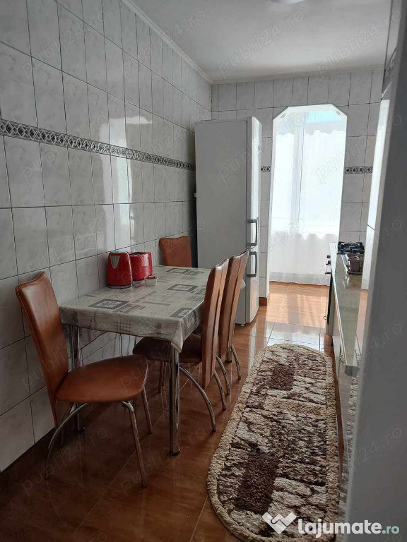 Apartament de 3 camere zona ASTRA,