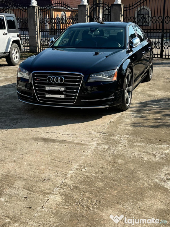 Audi s8 520cp v8