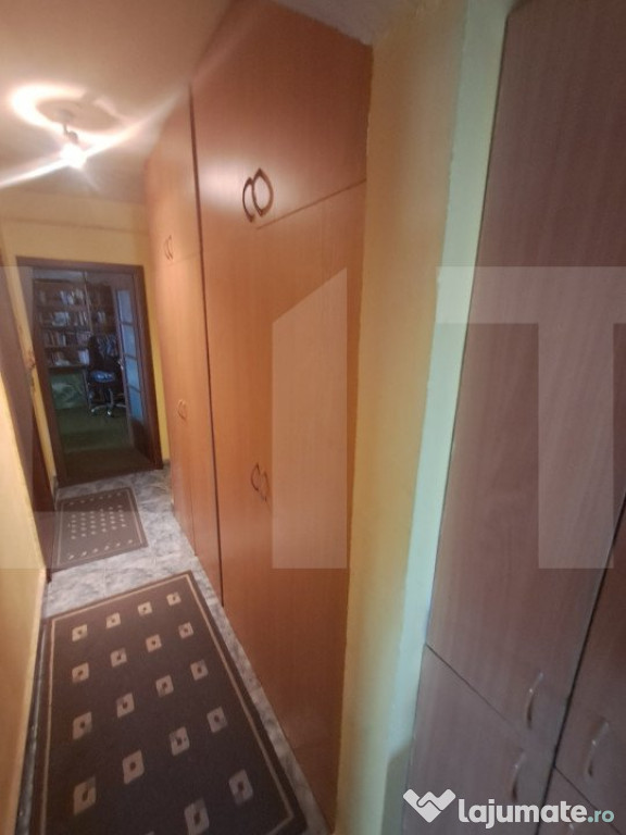 DE VANZARE APARTAMENT CU 3 CAMERE IN ZONA AUREL VLAICU