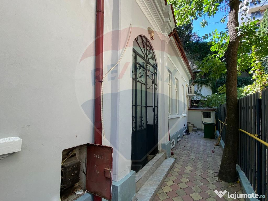 INCHIRIERE Casa cu 3 camere in zona Mihai Eminescu