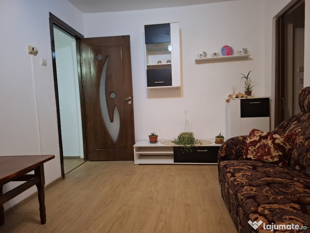 Apartament de vanzare in Braila, mobilat, zona Piata de rusi