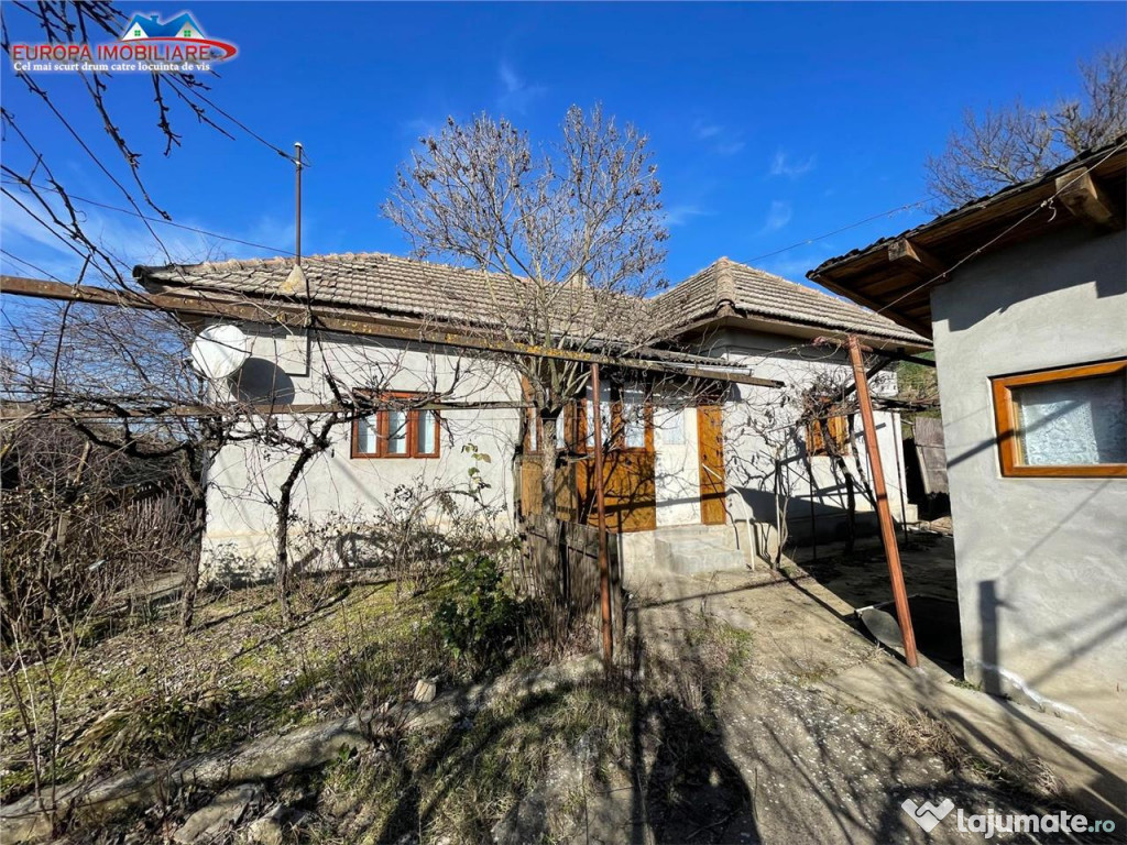 Casa de in localitatea Malcoci-judet Tulcea