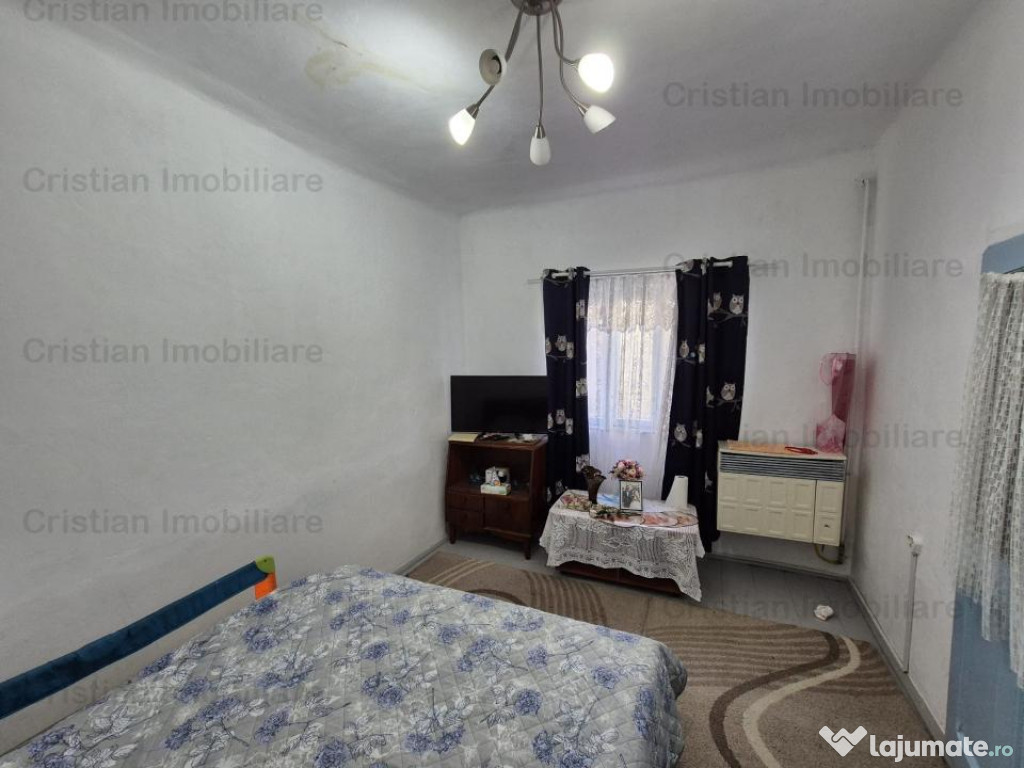 Casa 3 camere, caramida, toate utilitatile, teren 226 mp zon