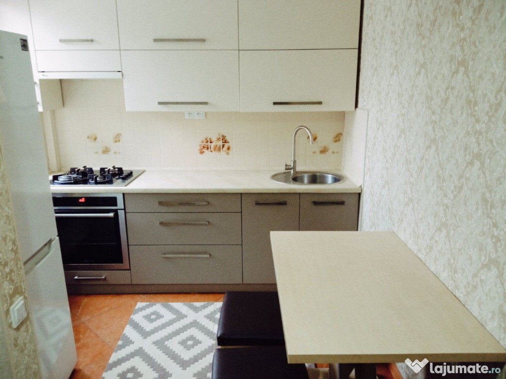 Se inchiriaza apartament in zona Vlahuta