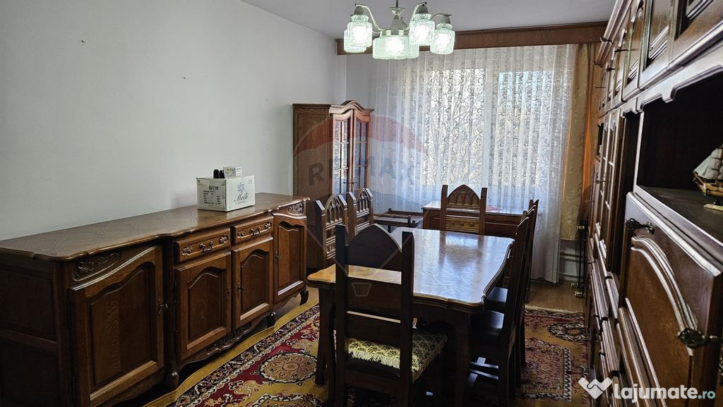 Apartament cu 3 camere de vânzare în zona Ghencea