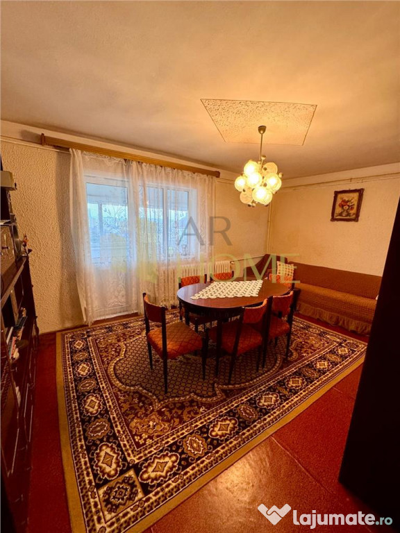 Apartament 4 camere, 2 bai, in Ploiesti, zona Parcul Aurora