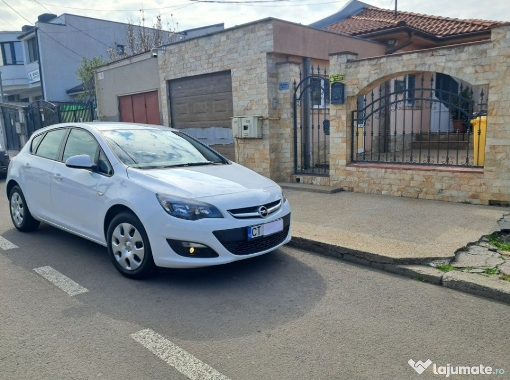 Opel astra j - 2016 - 95 .000 km - ca nouă unic proprietar