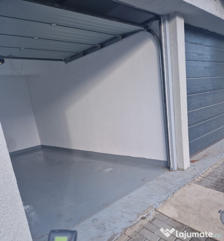 Garaj inchiriere zona Lipovei