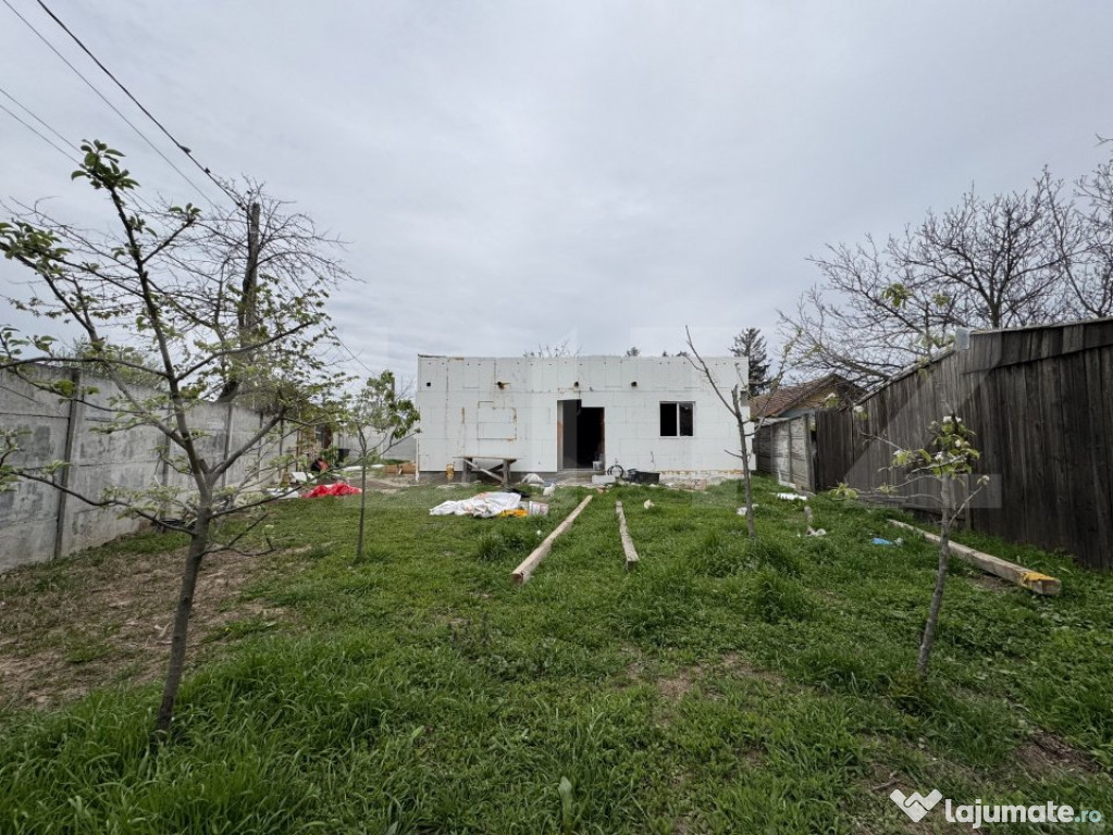 Casa pe sol, toate utilitatile, 99 mp, 404 mp teren, Cosoven