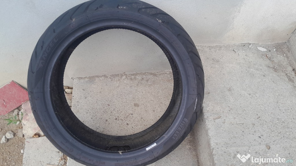 Cauciuc Pirelli Angel