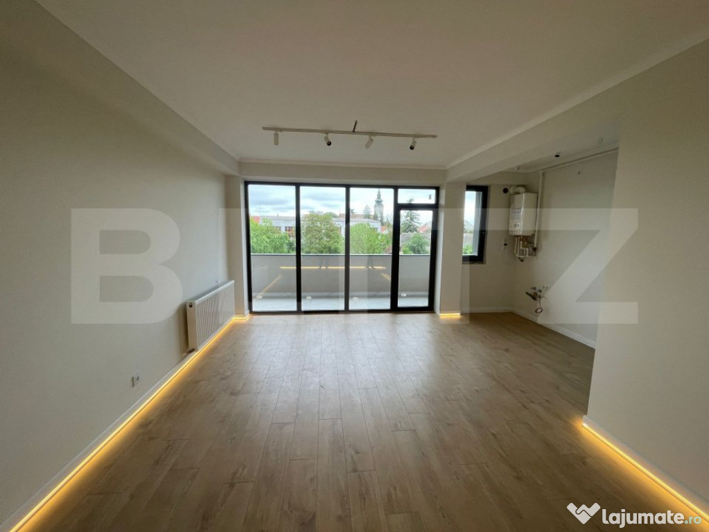 Apartament de vanzare, cu doua camere, 73 mp, zona semicentr