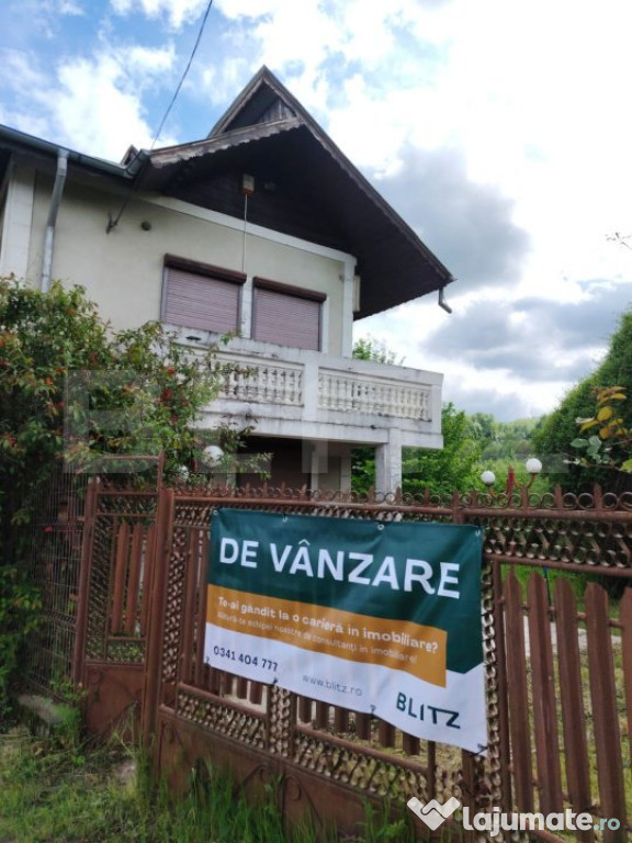 Casa de vanzare Voinesti