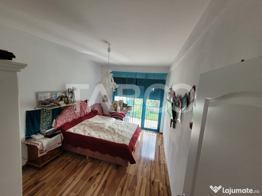 Casa de vanzare 4 camere 120 mpu terasa de 60 mp zona Selimb