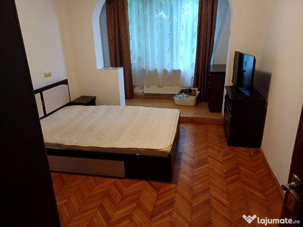 Decebal, 3 camere, decom., etaj 1