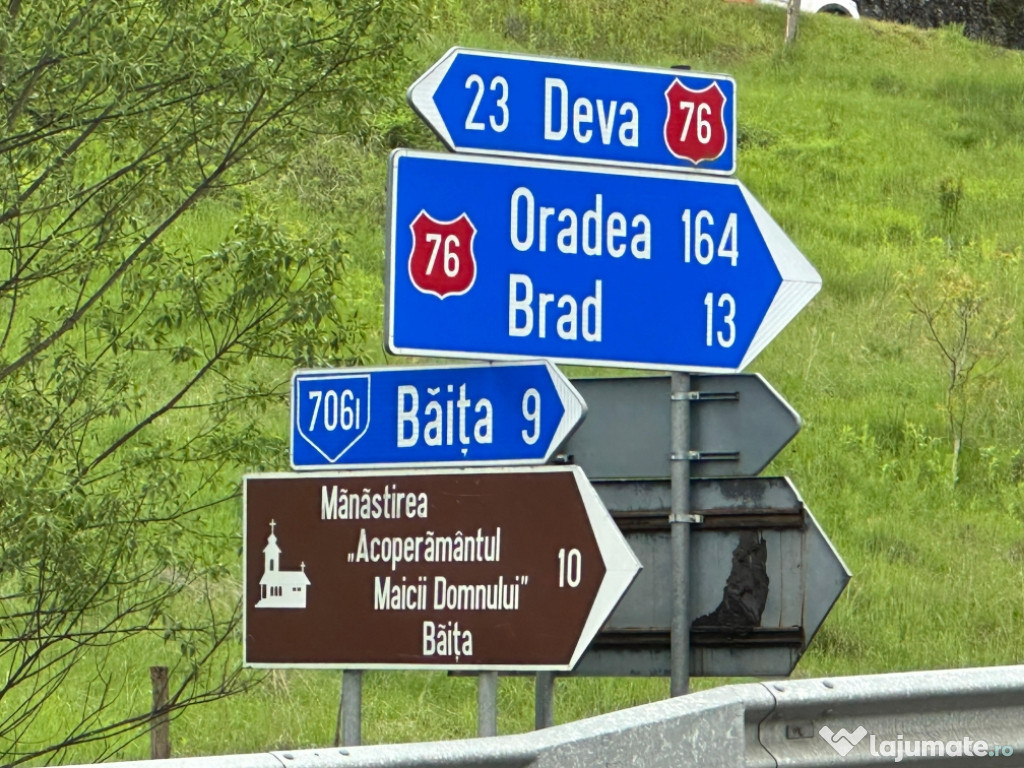 Casă cu teren generos 12.000 mp, acces privat, Valisoarea