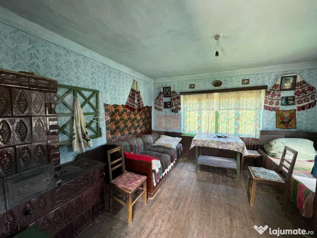 Vând casă cu 3 camere, Vălișoara