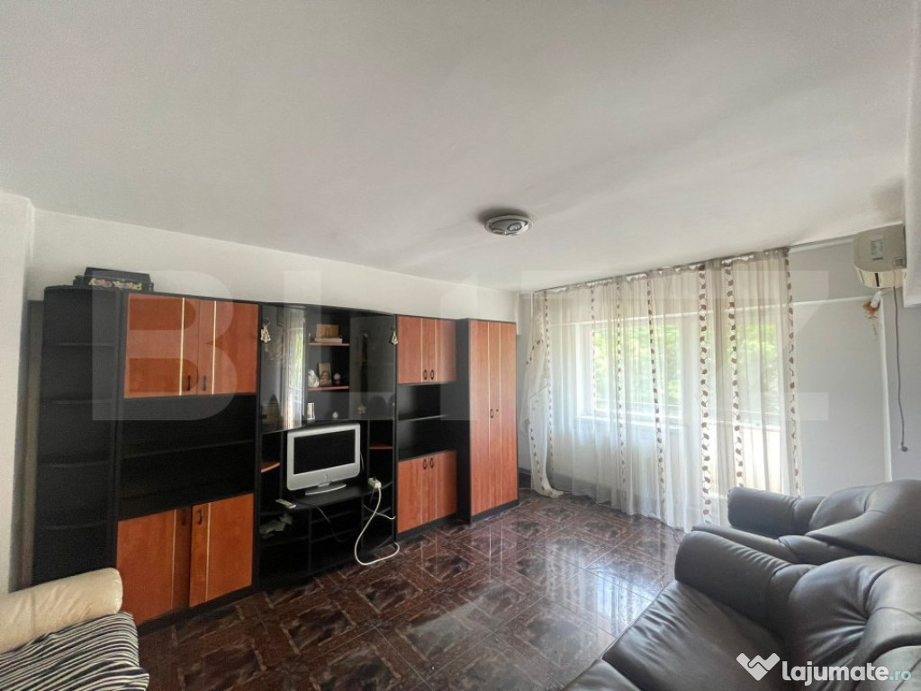 Apartament etajul 1,decomandat 77mp,zona Lapus Arges