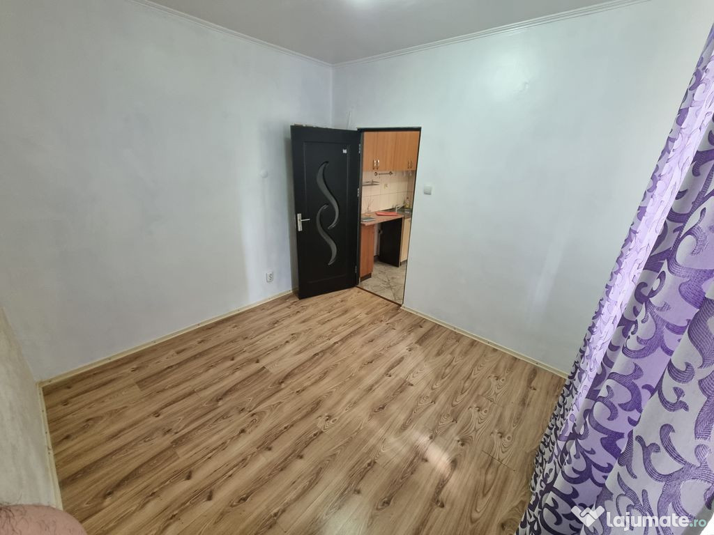 Garsoniera de vanzare zona CET