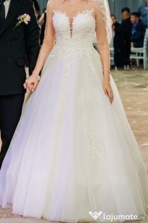 Vand rochie de mireasa