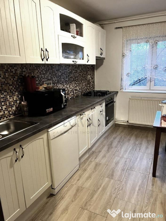 SOARELUI - 3 cam - centrala proprie - amenajat modern - 2 ba