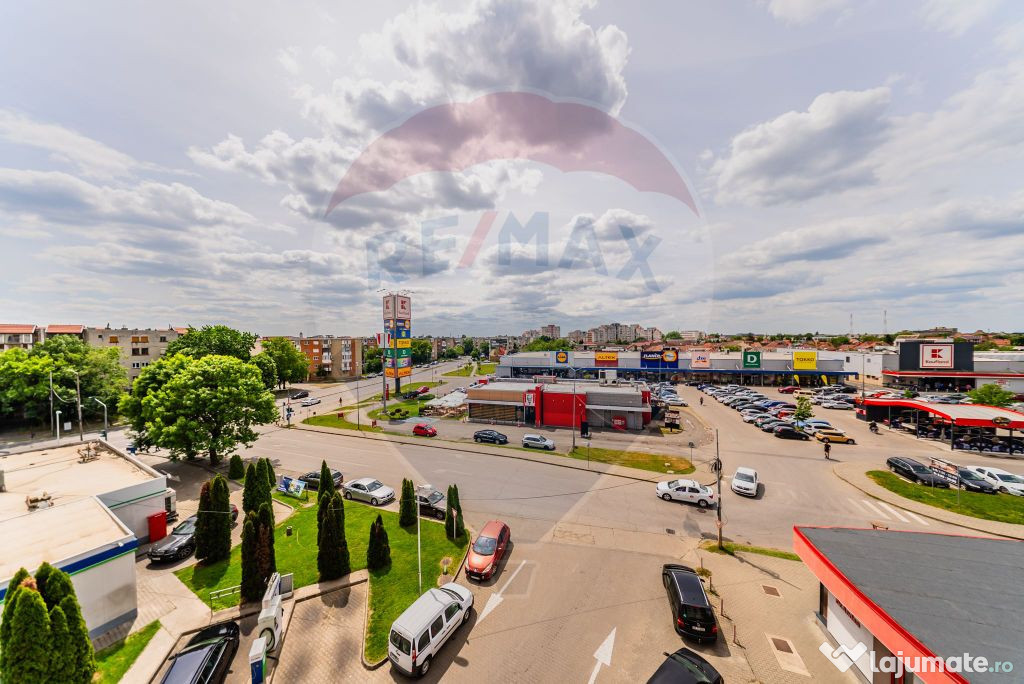 Apartament cu 2 camere de închiriat în zona Intim