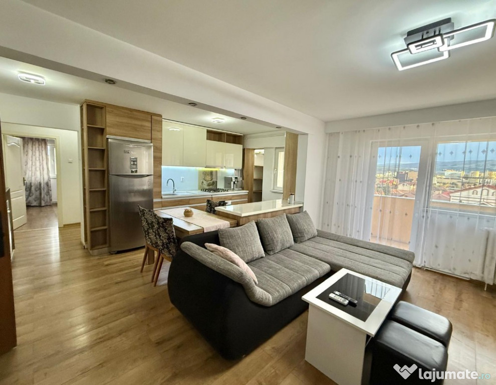 Apartament sup.80 mp, 4 camere, 2 bai zona Marasti, Aurel Vlaicu