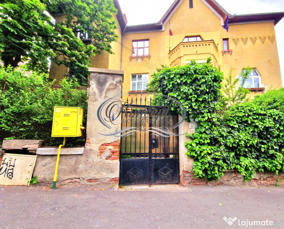 Apartament in imobil interbelic exclusivist, aproape de cent
