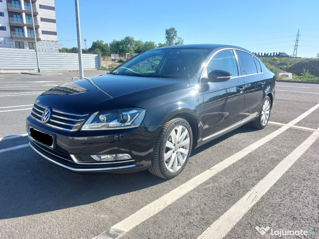 VW Passat B7, 2012, Highline, Bi-Xenon, Alcantara, Navigatie, Camera