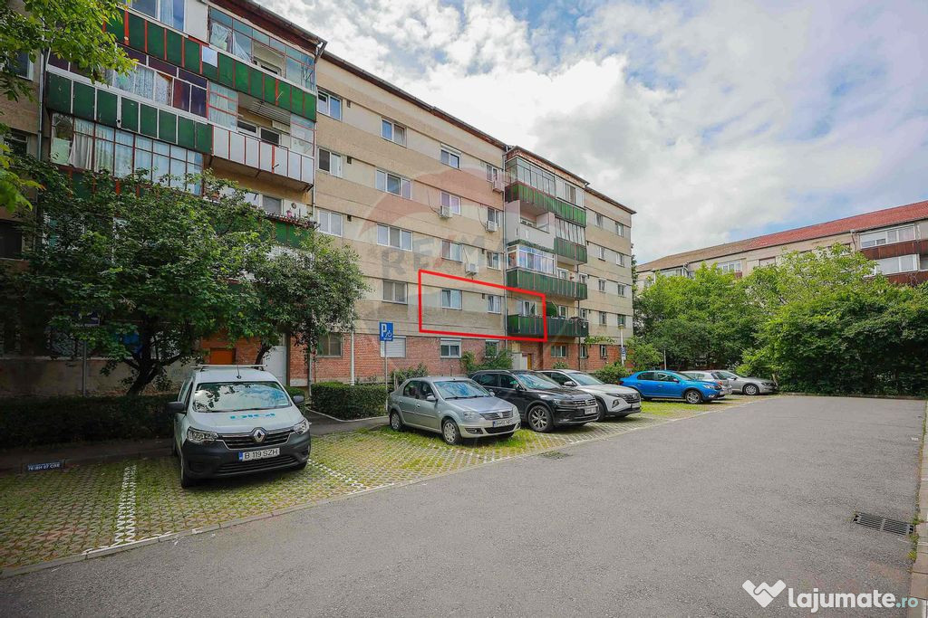 Apartament cu 2 camere de vânzare, etaj 1, zona Rogerius