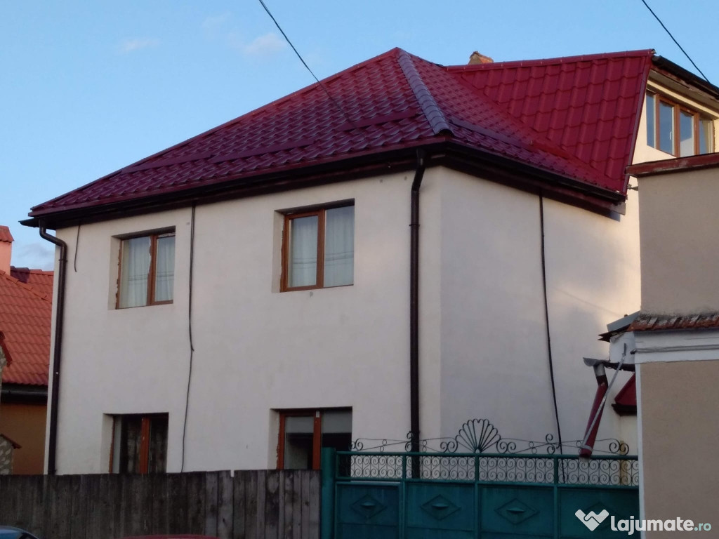 Casa de vanzare la muntr