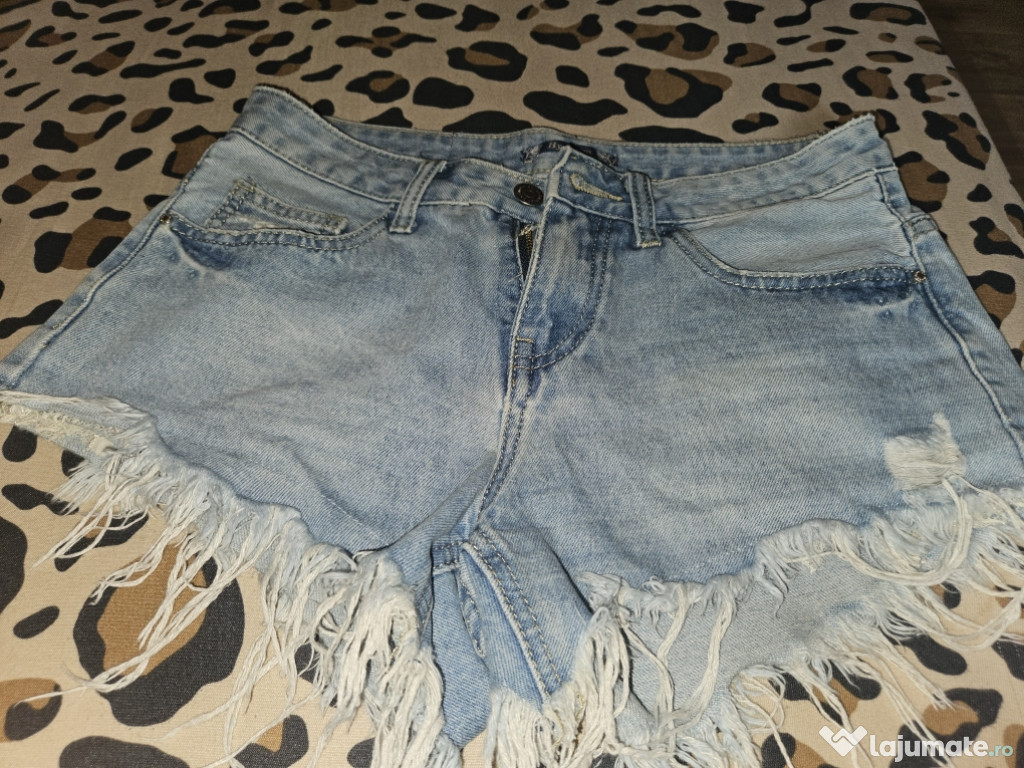 Pantaloni scurți denim femei