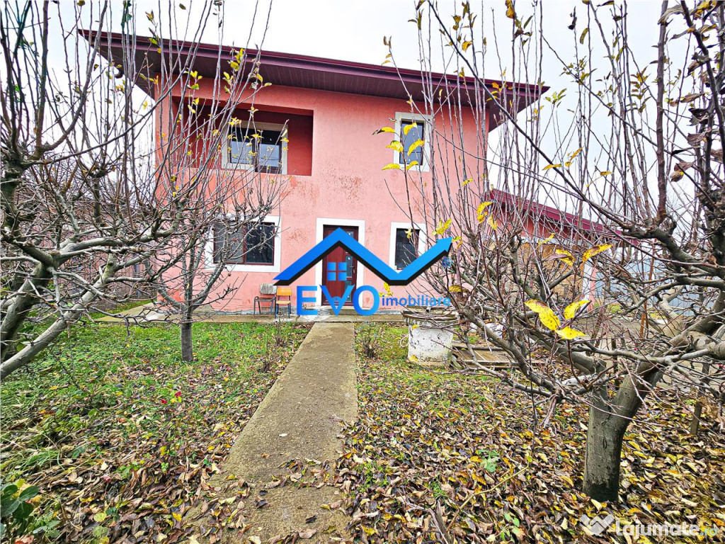 Casa individuala la rosu, 615 mp teren, 5 camere, garaj, Vor