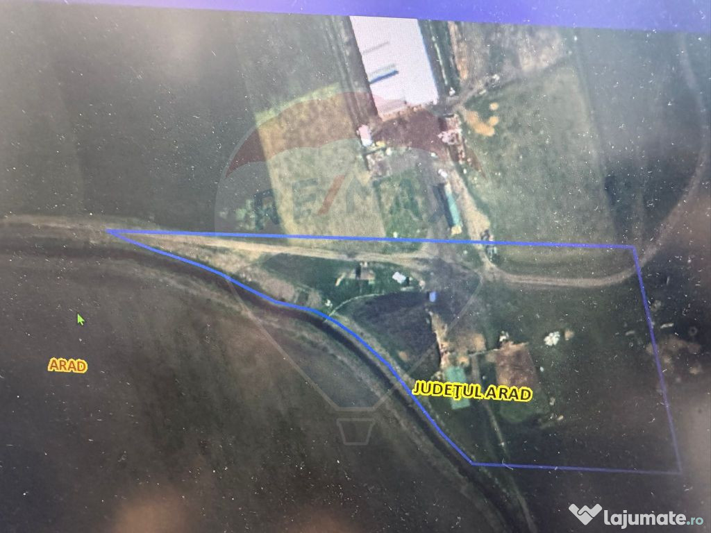 Teren 2 ha in apropiere de viitorul depozit Lidl