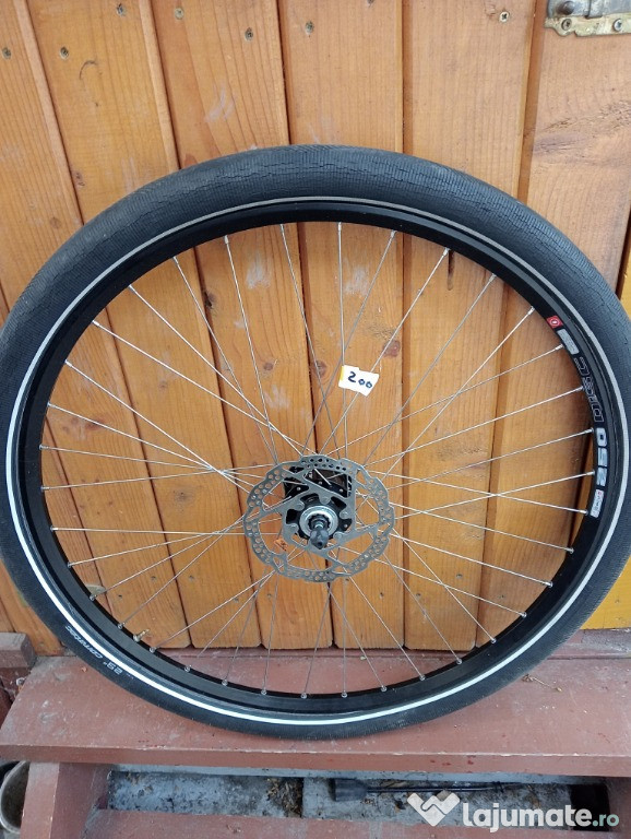 Roată față 28 cu butuc cu dinam Shimano Alfine jantă dublu capsată dis