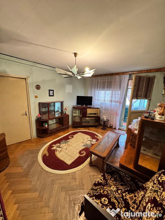 Apartament 2 camere semi-decomandat CENTRAL