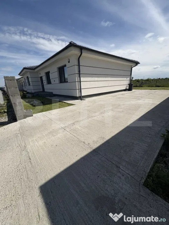 Casa moderna, 4 camere, 500 mp, Zona Lucian Blaga