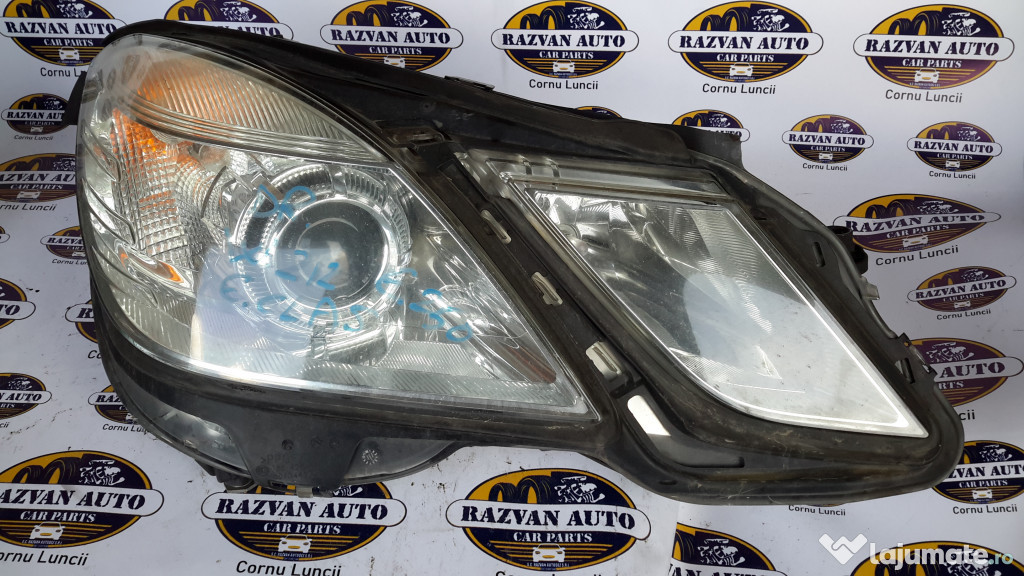 Far dreapta cu lupa Mercedes E-Class 2011
