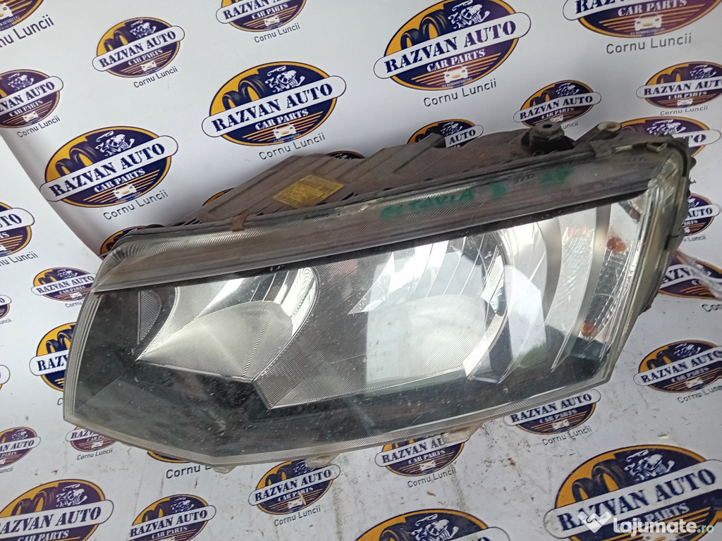 Far Stanga Halogen Skoda Octavia 3 2014