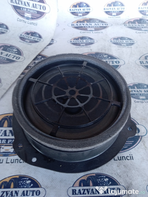 Boxa stanga spate Audi A4 B9