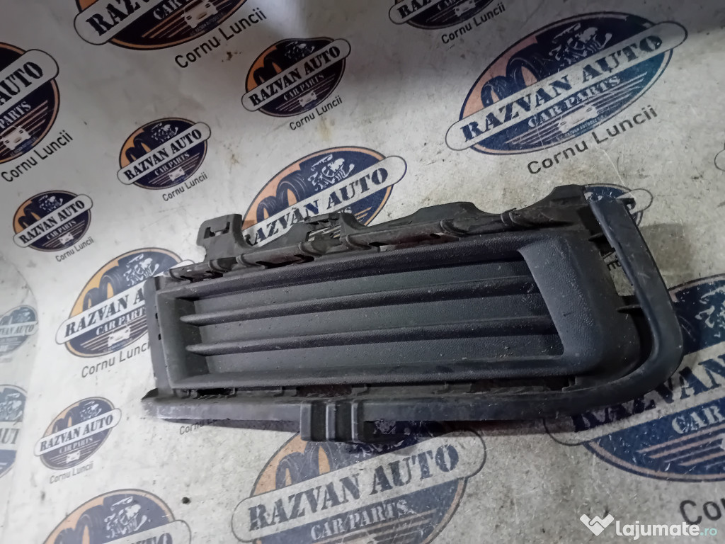 Grila proiector dreapta Volkswagen Golf 7 2014